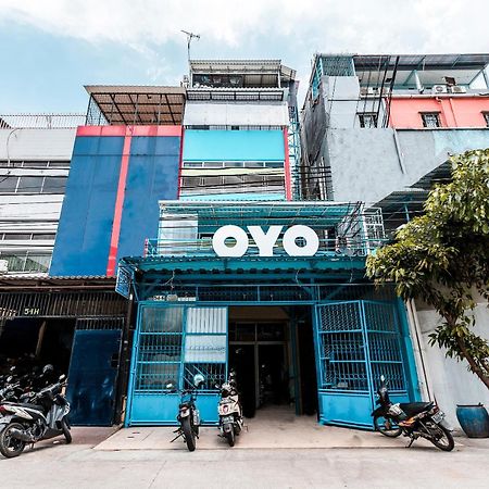 Oyo 478 Balcon Biru Hotel Джакарта Екстериор снимка